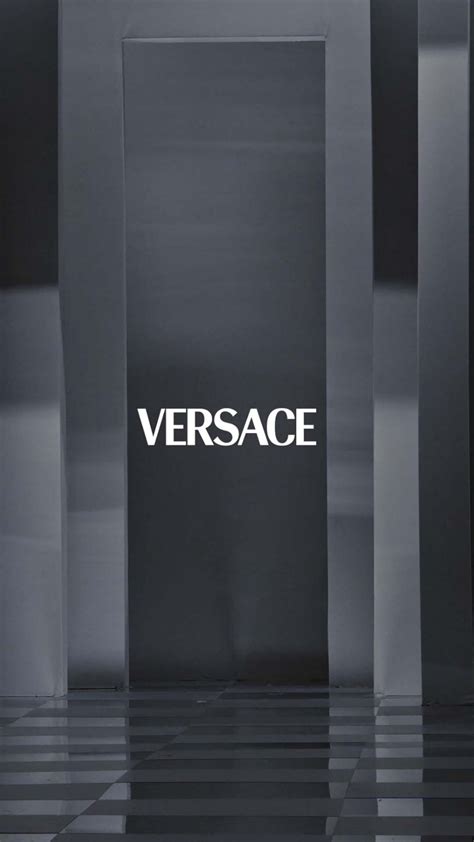 versace pubblicità profumo 2024|versace 2024.